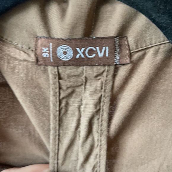 XCVI Lightweight Blazer - Picture 2 of 4